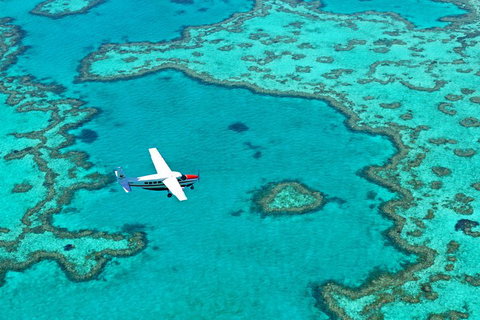 Reef And Island Scenic Flight From Airlie Beach - Accommodation QLD 4