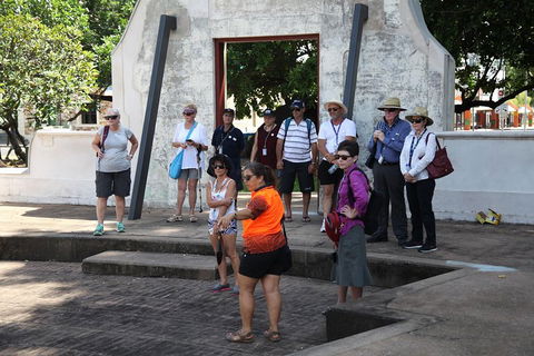 Darwin Walking Tour: World War II Reflections - Accommodation QLD 4