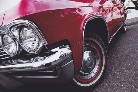 CHEVY CONVERTIBLE Package For 2 People- Wine Lunch Cheese & Chocolate From Melb. - Accommodation QLD 2