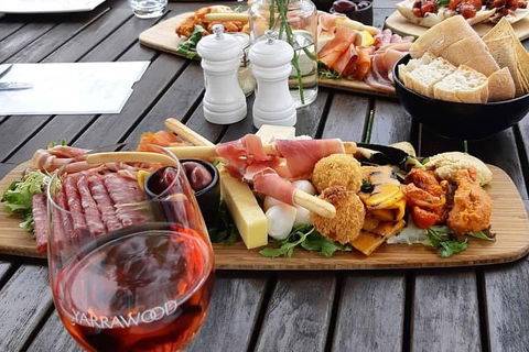 CHEVY CONVERTIBLE Package For 4 -Wine Lunch Cheese & Chocolate From Yarra Valley - Accommodation QLD 0