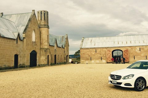 Signature Tour - Accommodation QLD 1