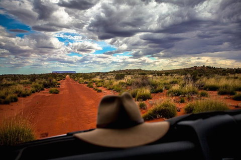 Mount Conner 4WD Small Group Tour From Ayers Rock Including Dinner - Accommodation QLD 4