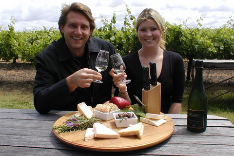 Swan Valley Tour From Perth: Wine, Beer And Chocolate Tastings - Accommodation QLD 4